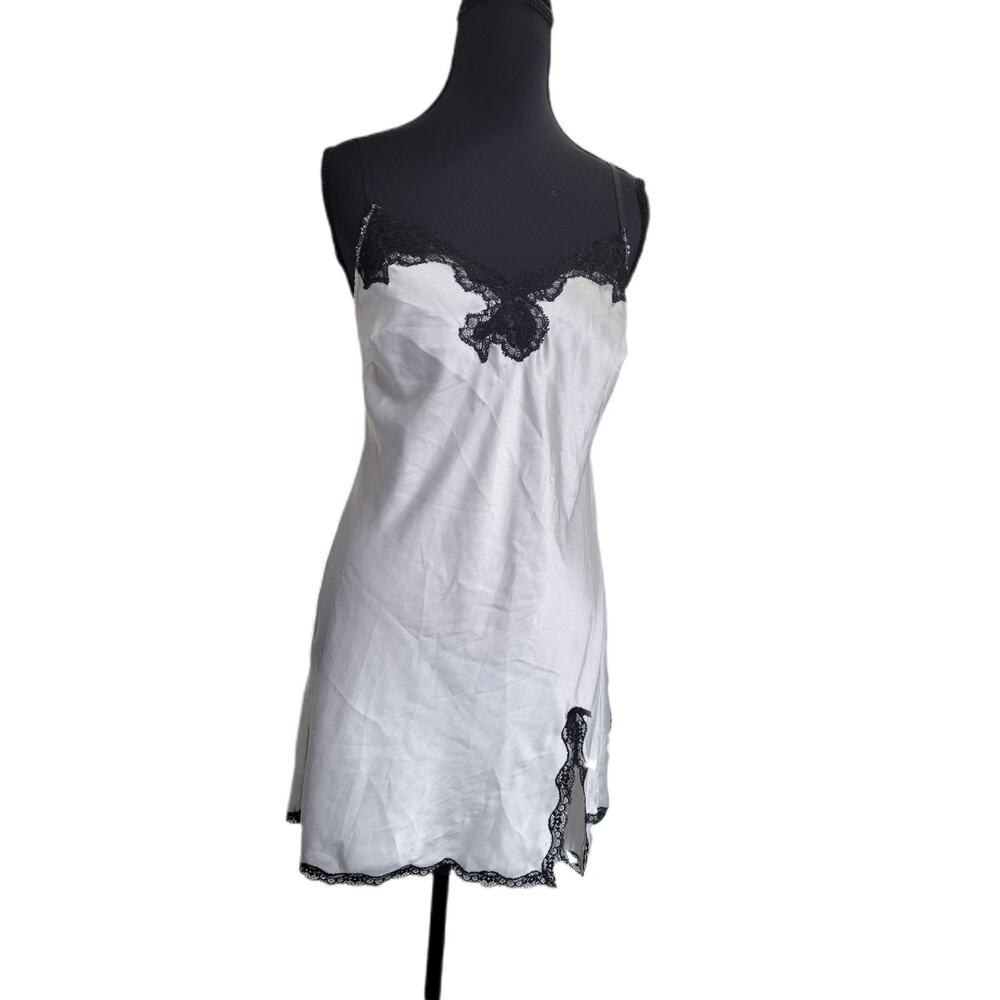Victoria Secret Womens S Y2k White Satin Black Lace Contrast Parisian Slip Dress